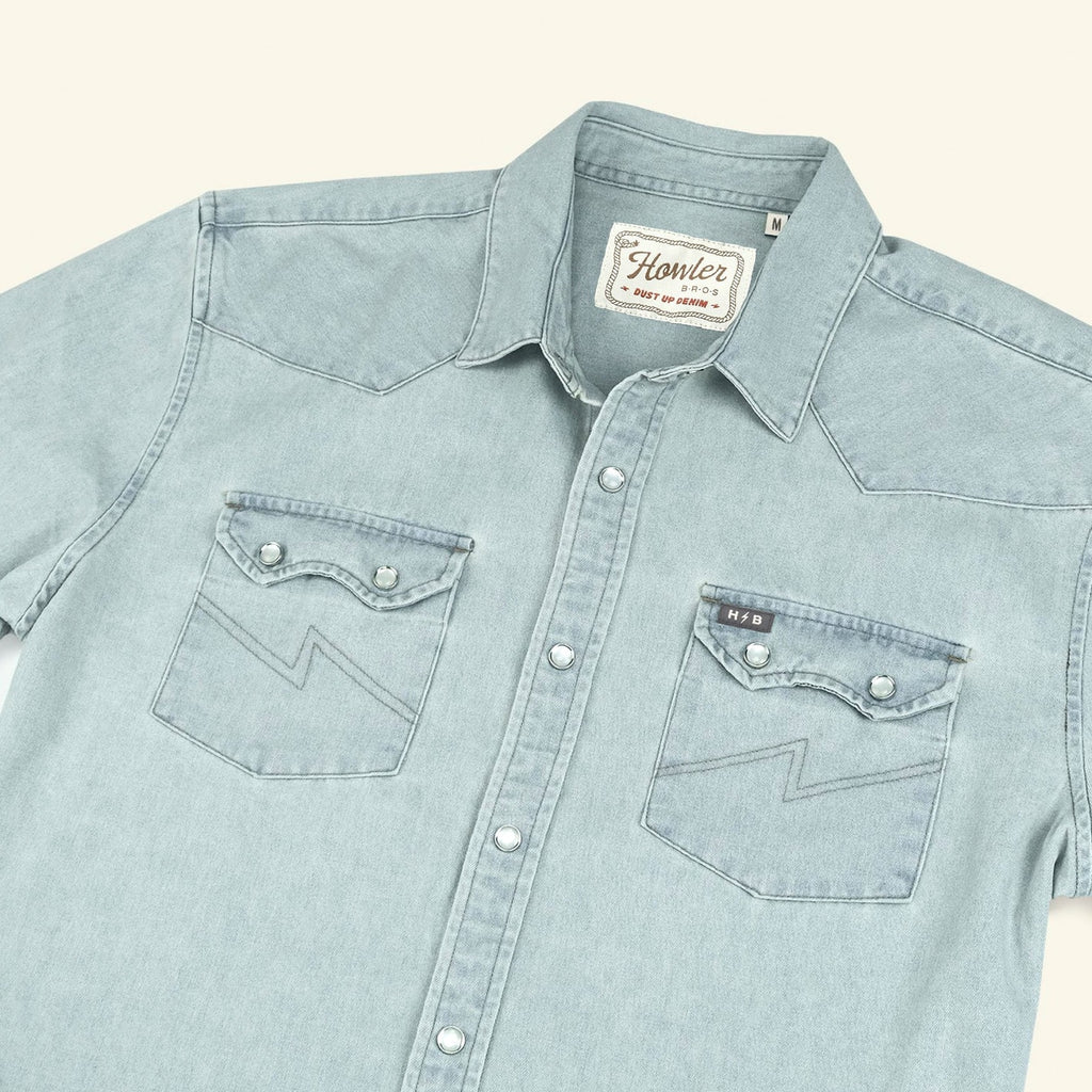 Roper's Clothing solid denim snap shirt in Garth Light Wash, fabric close-up