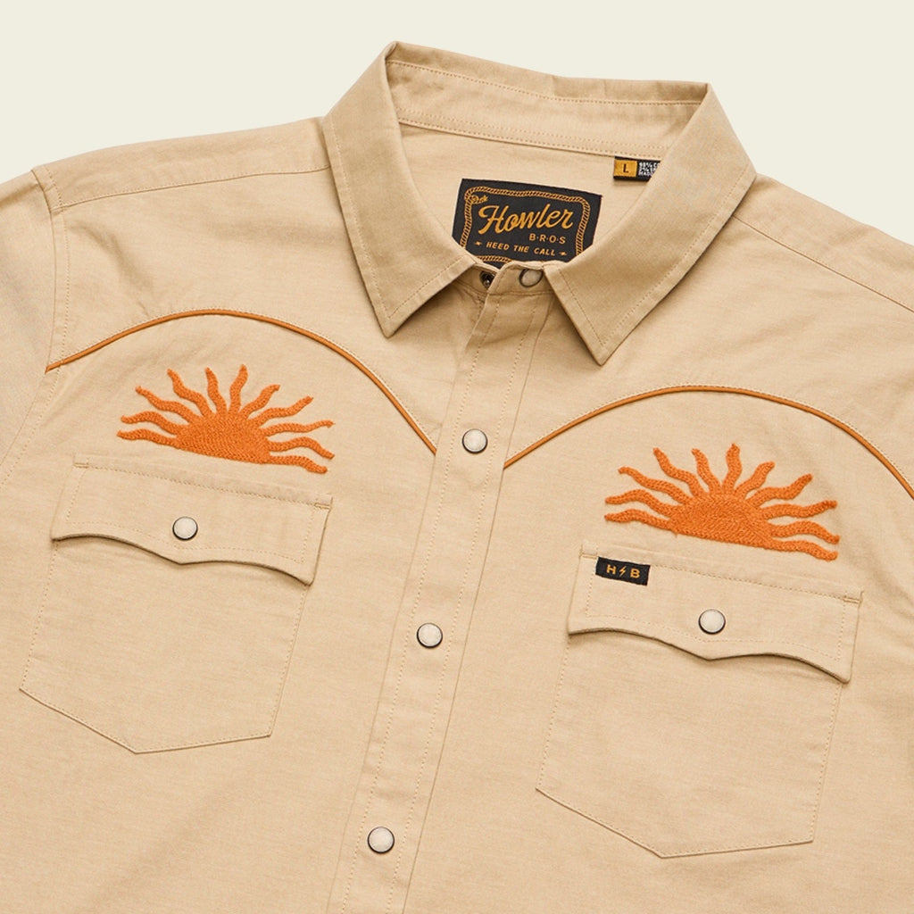 Roper's Clothing print cotton pearl snap shirt in El Sol: Gold, placket and yoke detail