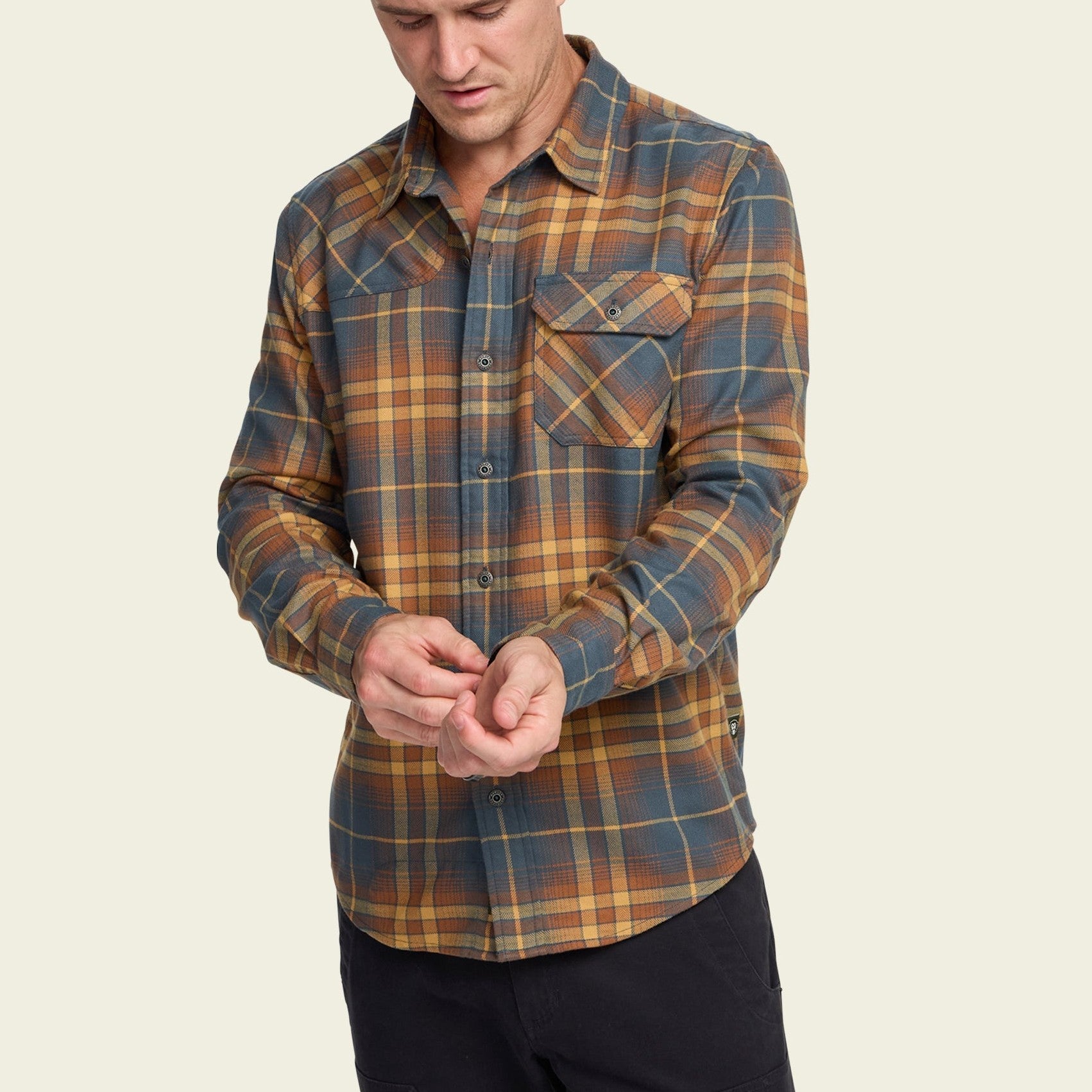 Roper's Clothing plaid flannel shirt in Kempton Plaid: Stargazer, cuff and sleeve detail