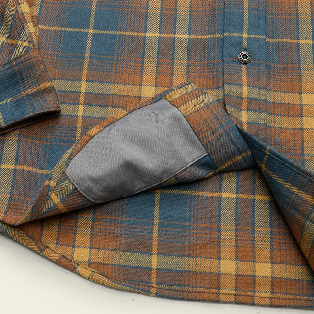 Roper's Clothing plaid flannel shirt in Kempton Plaid: Stargazer, collar detail