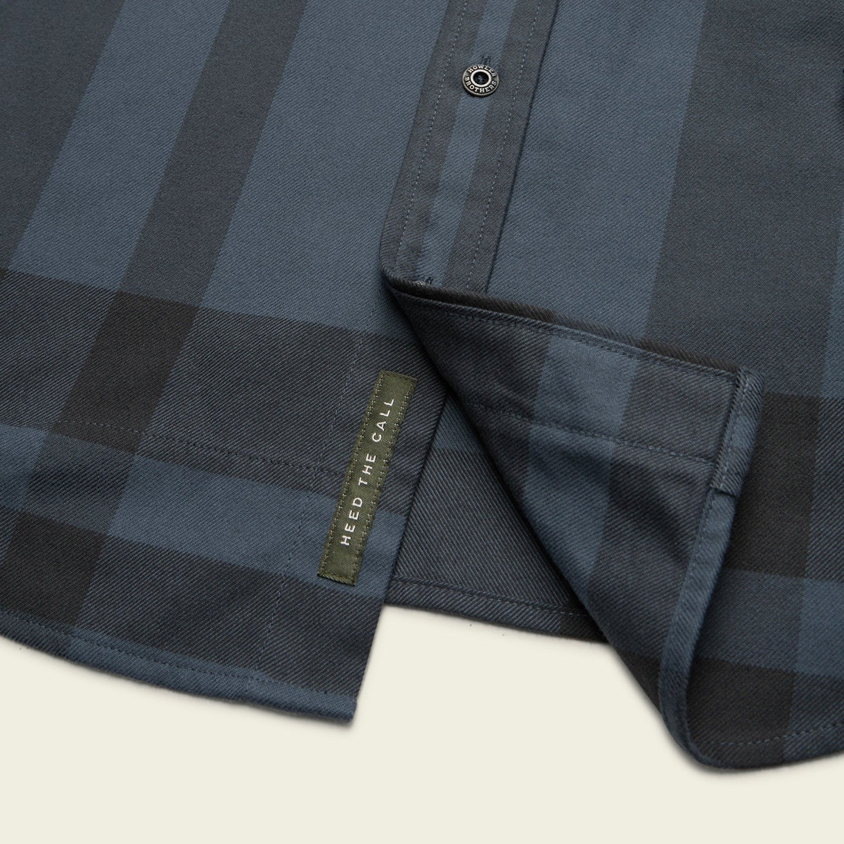 Roper's Clothing plaid flannel shirt in Mega Plaid: Petrol, collar detail