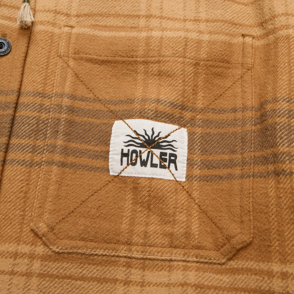 Roper's Clothing plaid hooded flannel in Mesa Plaid: Duck Brown, collar detail