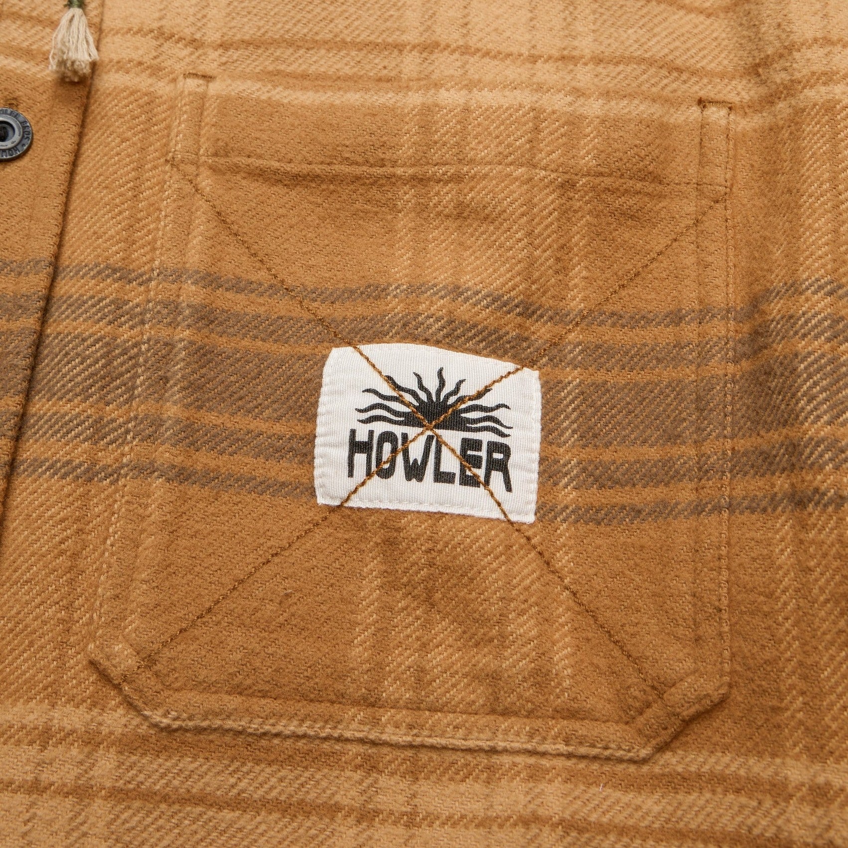 Roper's Clothing plaid hooded flannel in Mesa Plaid: Duck Brown, collar detail