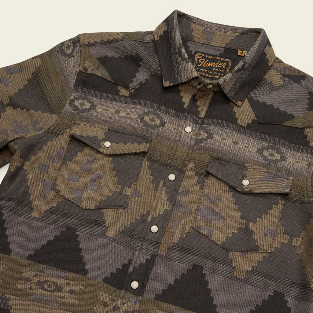 Roper's Clothing print flannel shirt in Mitla Motifs: Dusk, placket and yoke detail