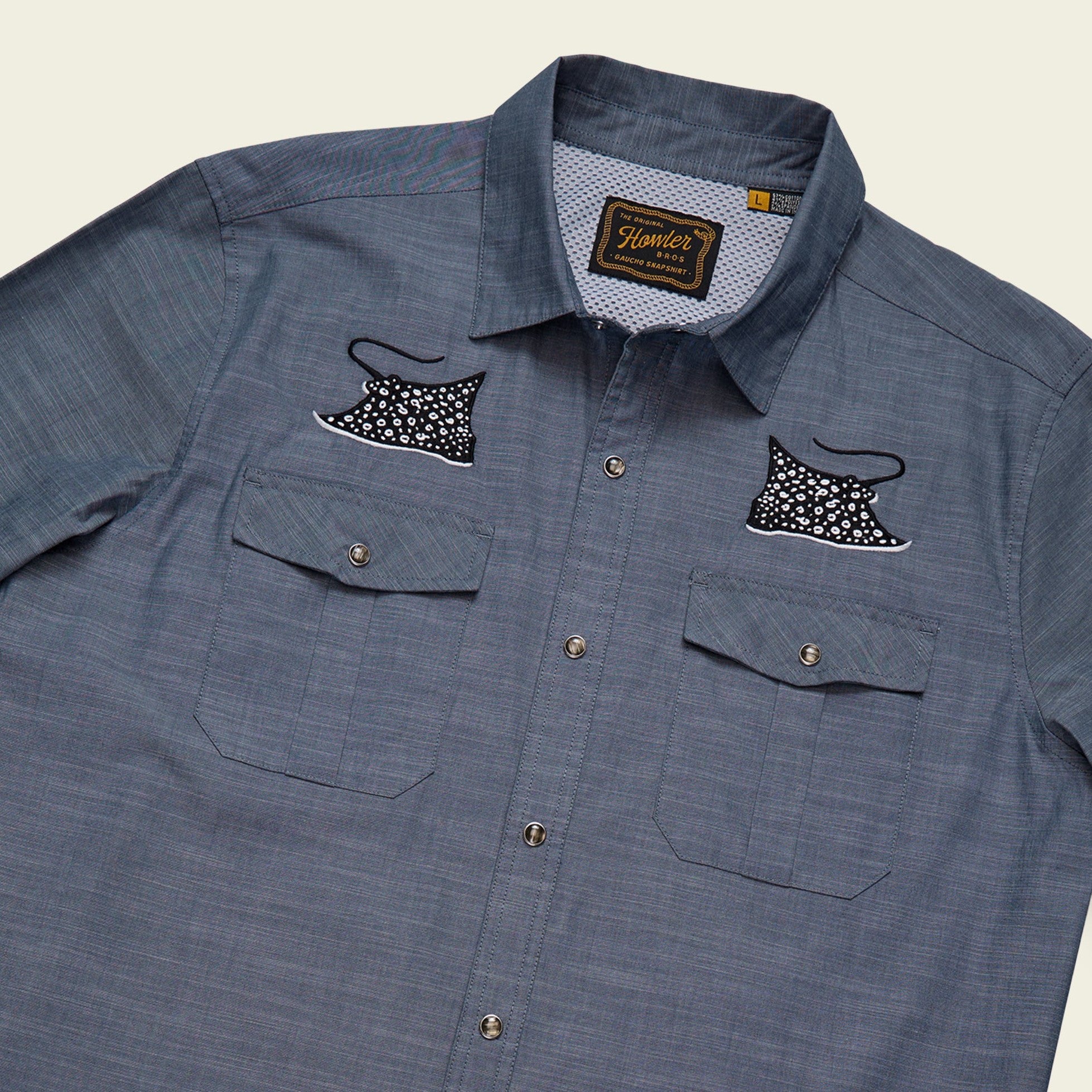Roper's Clothing print performance knit western snap shirt in Patrolling Rays, placket and yoke detail