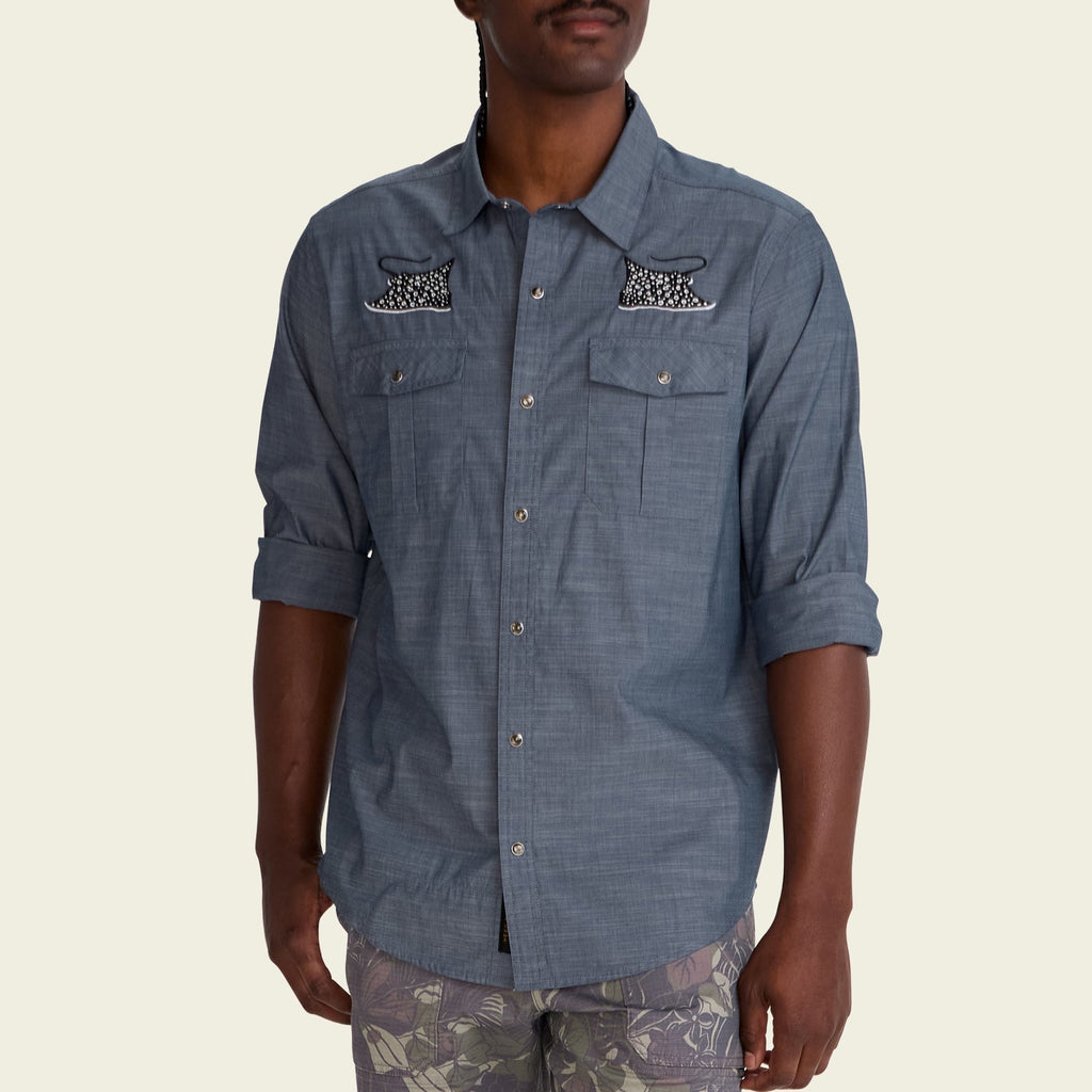Roper's Clothing print performance knit western snap shirt in Patrolling Rays, cuff and sleeve detail
