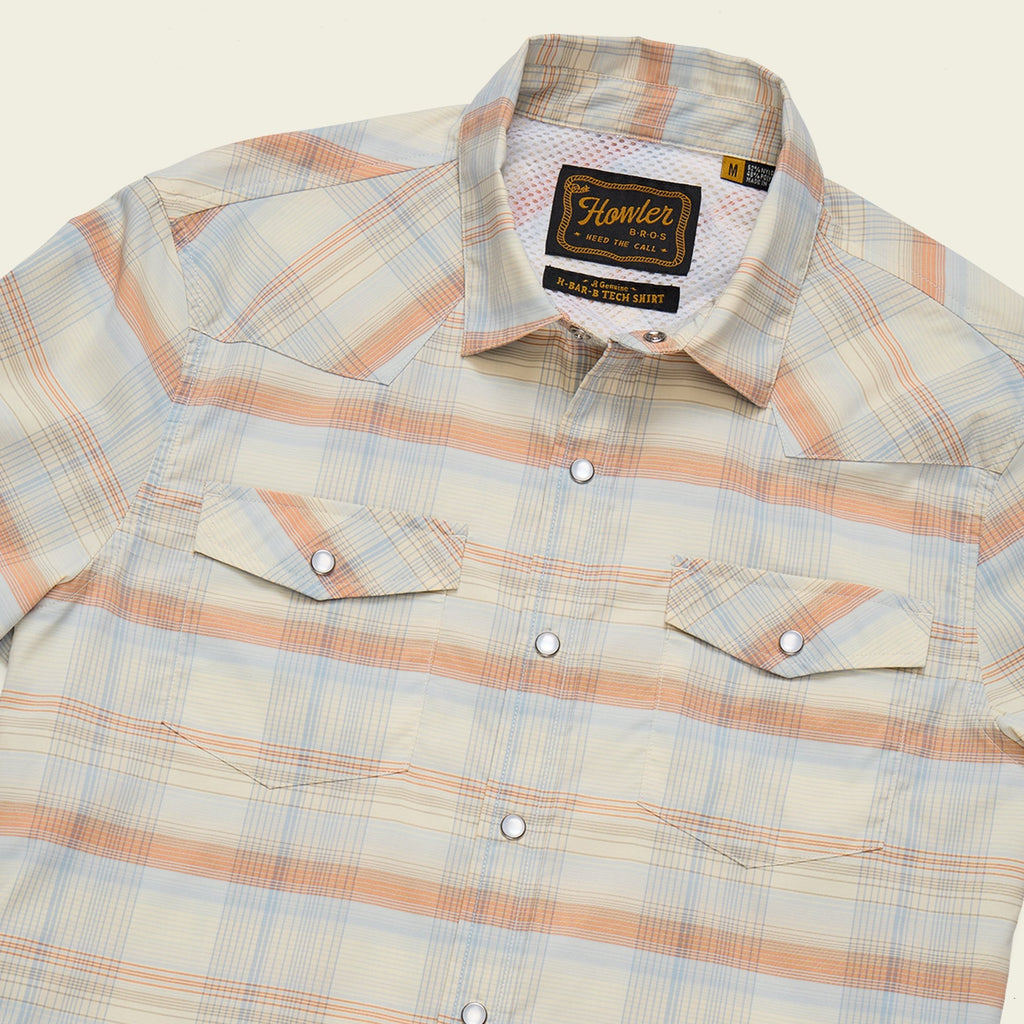 Roper's Clothing plaid performance snap shirt in Cameron Plaid: Cream, placket and yoke detail