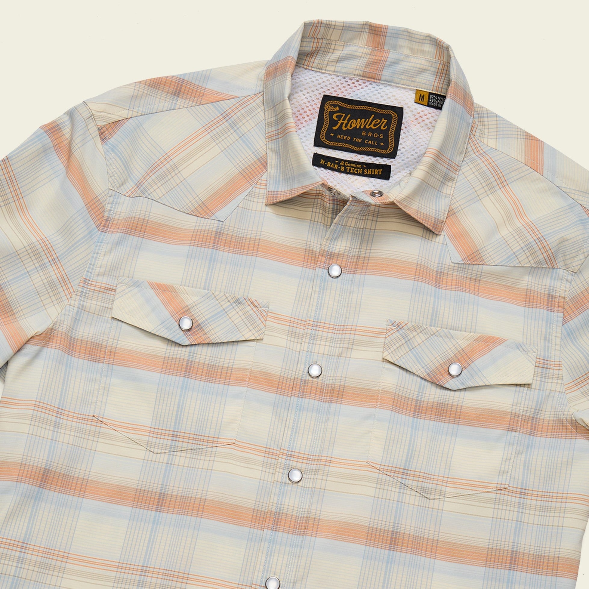 Roper's Clothing plaid performance snap shirt in Cameron Plaid: Cream, placket and yoke detail