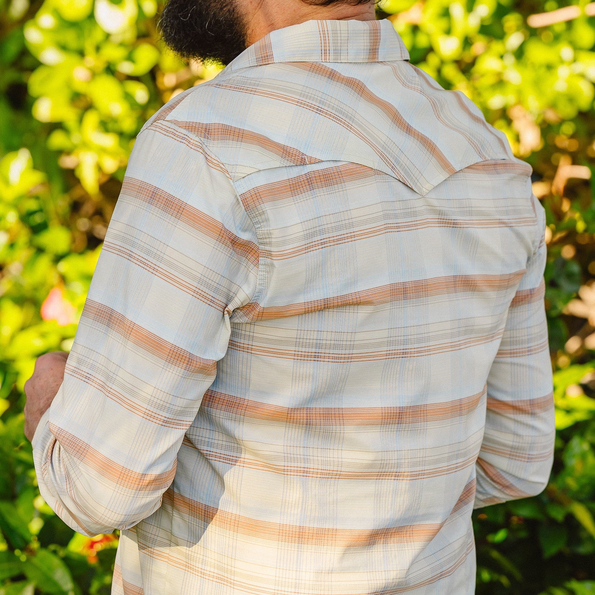 Roper's Clothing plaid performance snap shirt in Cameron Plaid: Cream, chest pocket detail