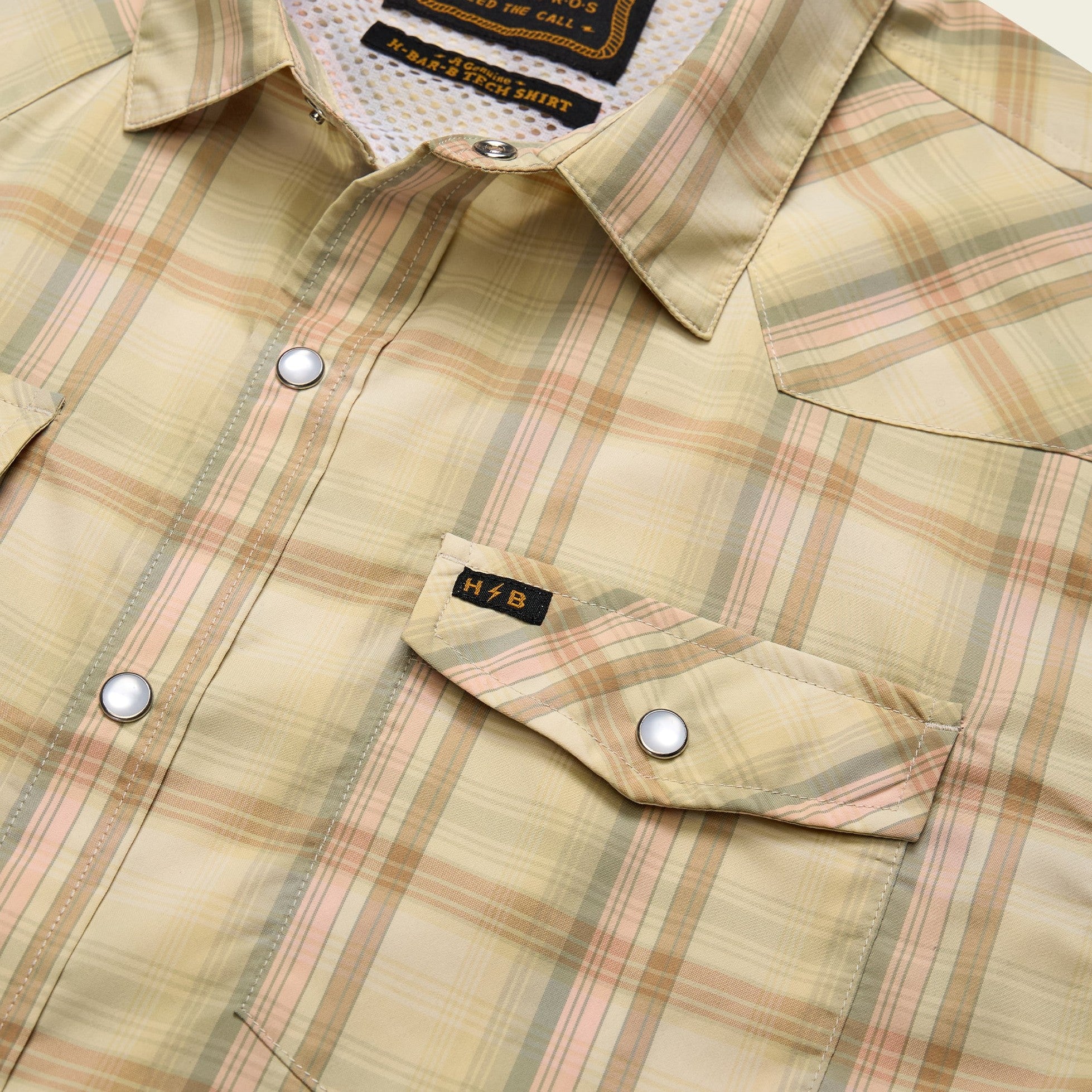 Roper's Clothing plaid performance snap shirt in Isley Plaid: Hemp, fabric close-up