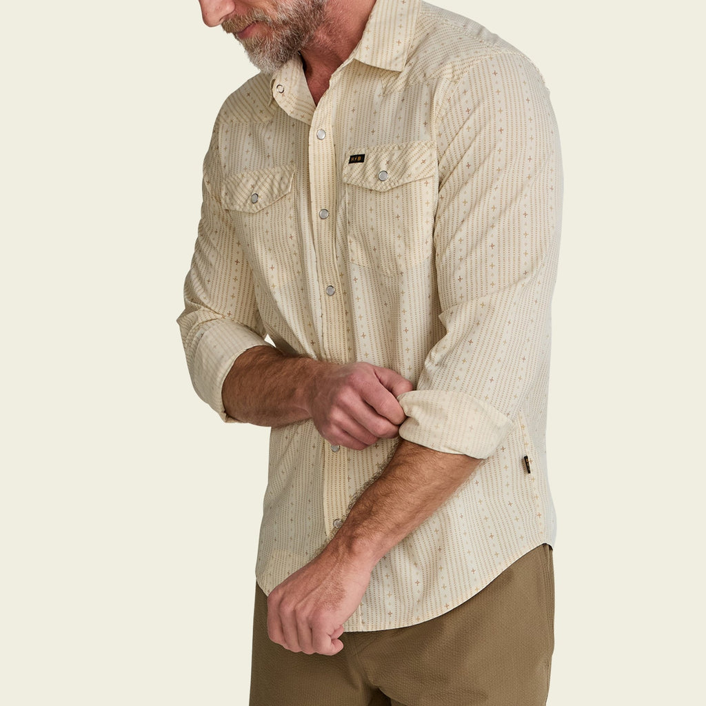 Roper's Clothing stripe performance snap shirt in Supernova Stripe: Leche, cuff and sleeve detail