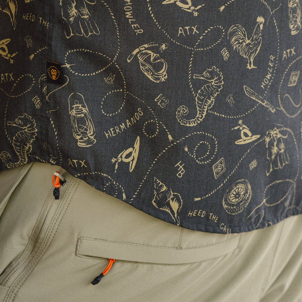 Roper's Clothing print cotton pearl snap shirt in Sea Rodeo: Antique Black, front view