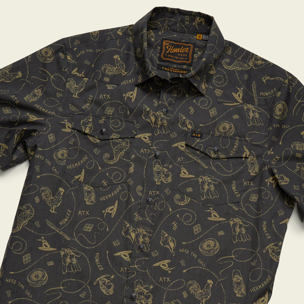Roper's Clothing print cotton pearl snap shirt in Sea Rodeo: Antique Black, placket and yoke detail