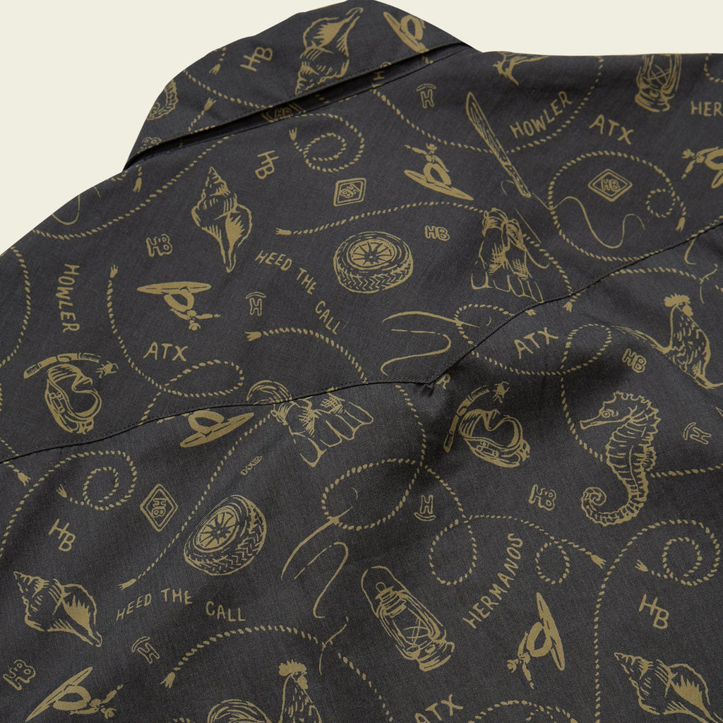 Roper's Clothing print cotton pearl snap shirt in Sea Rodeo: Antique Black, collar detail