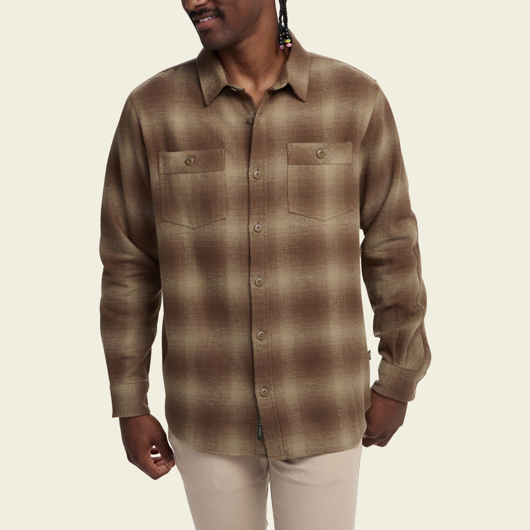 Roper's Clothing plaid flannel shirt in Emmett Plaid: Aloe, cuff and sleeve detail