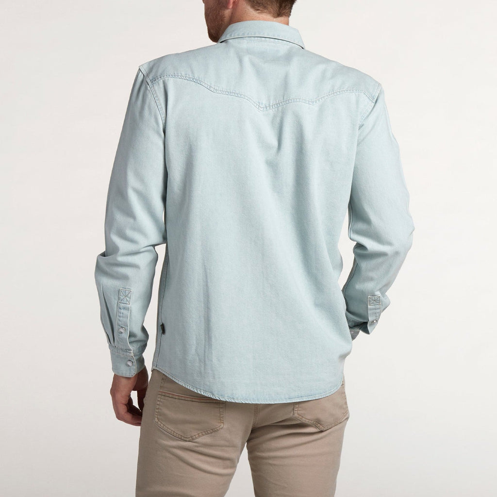 Roper's Clothing solid denim snap shirt in Garth Light Wash, cuff and sleeve detail