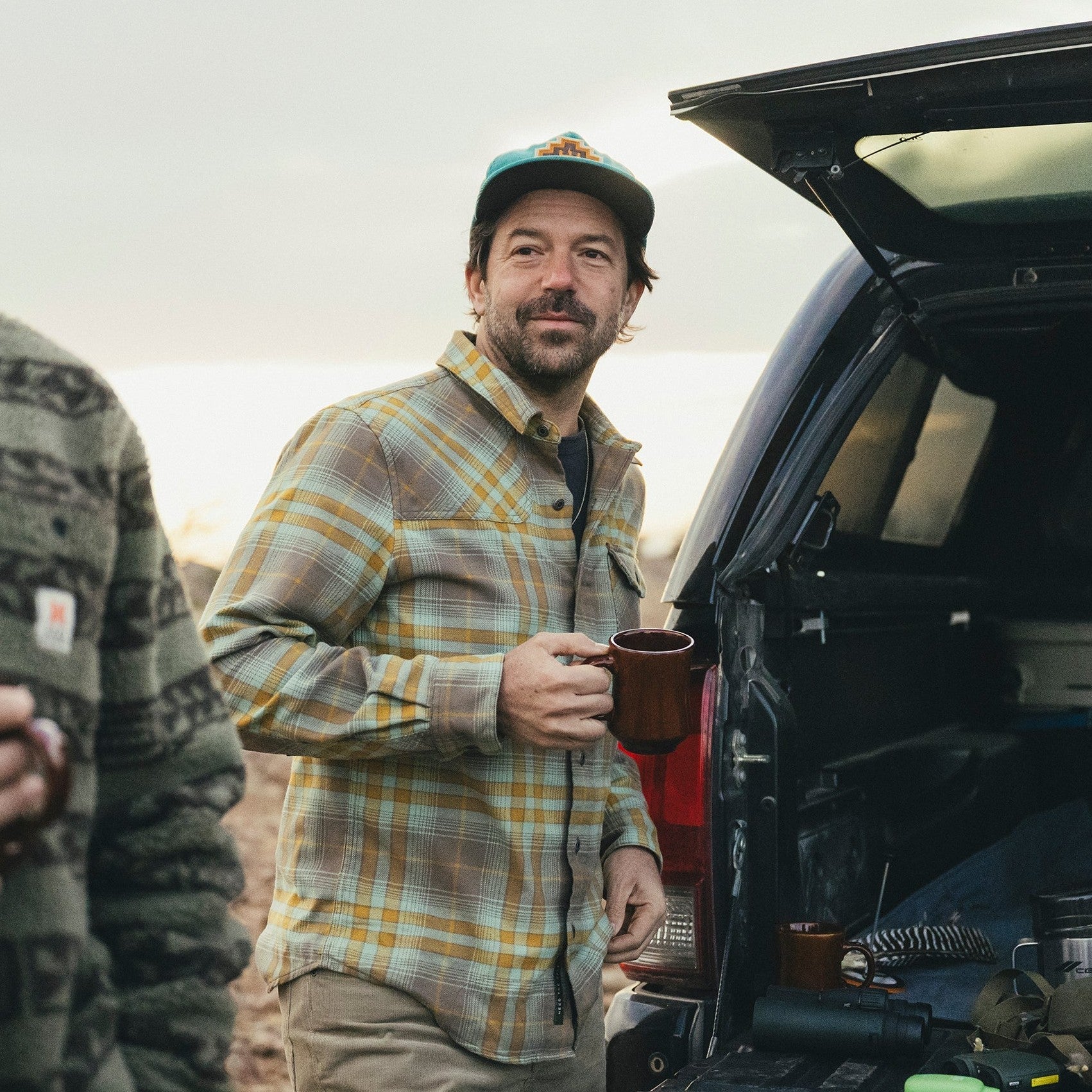 Roper's Clothing plaid flannel shirt in Kempton Plaid: Taupe, back view