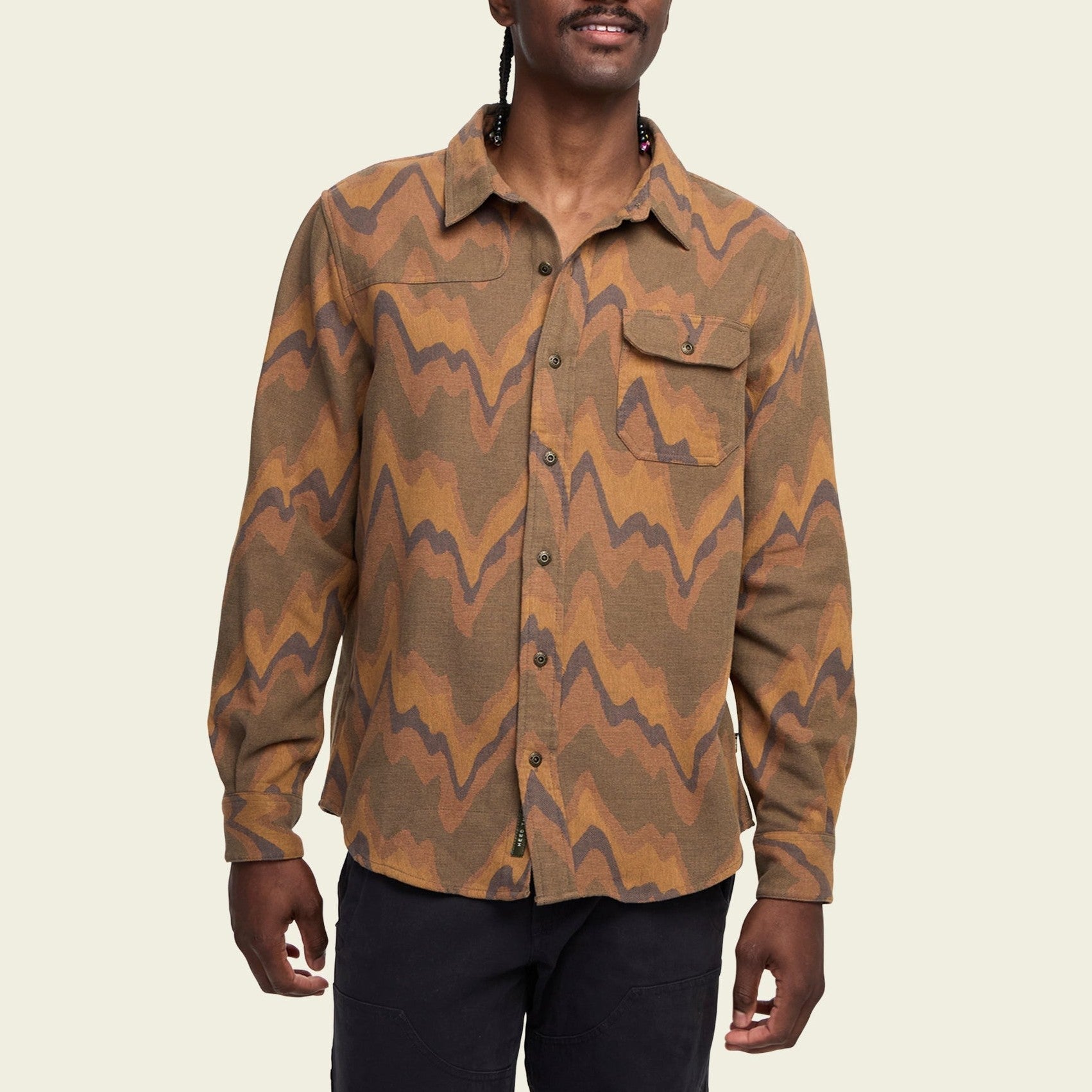 Roper's Clothing print flannel shirt in Sediment Jacquard: Camel, cuff and sleeve detail
