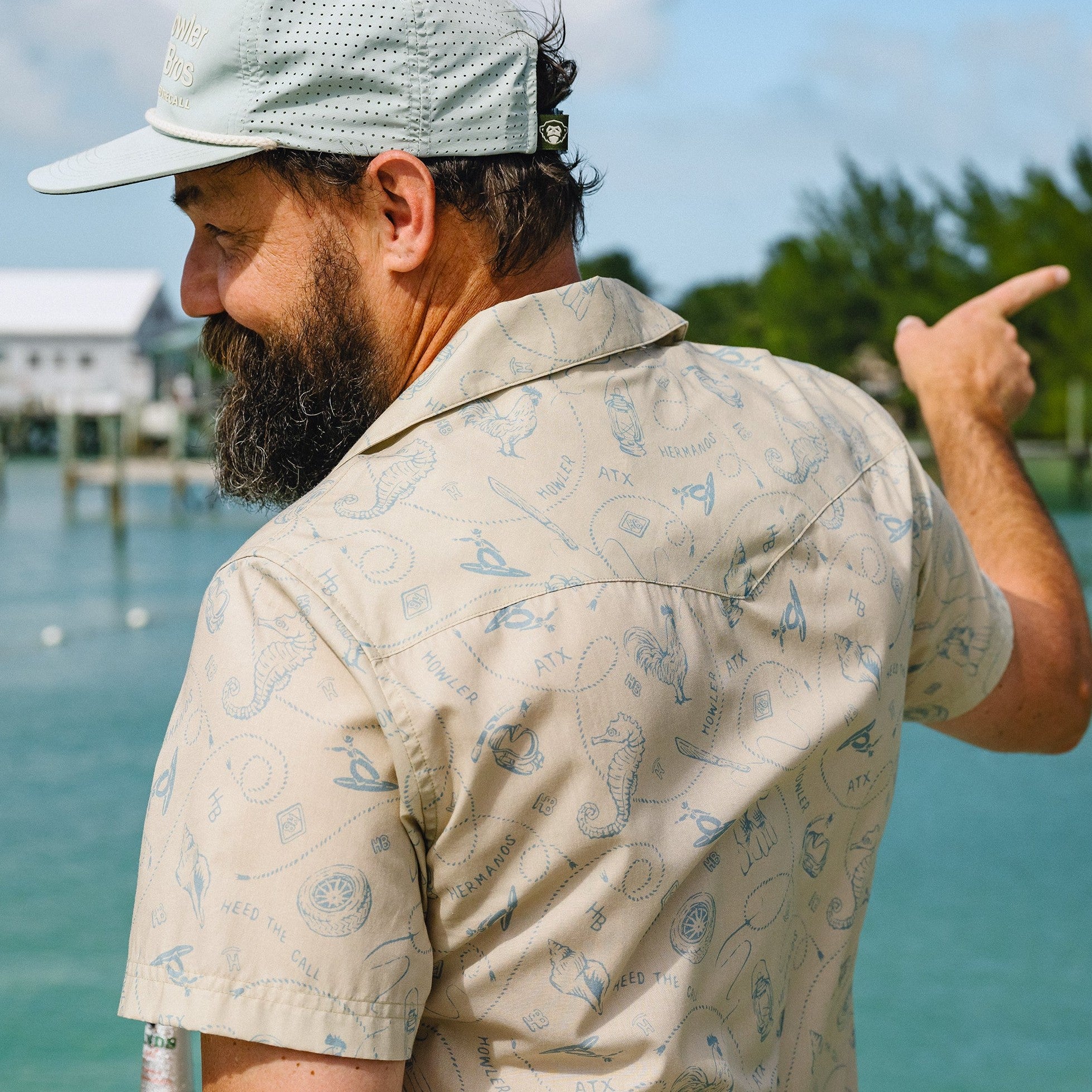 Roper's Clothing print cotton pearl snap shirt in Sea Rodeo: Sand, chest pocket detail