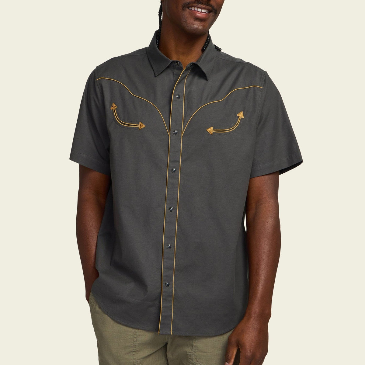 Roper's Clothing solid cotton western snap shirt in Antique Black, cuff and sleeve detail