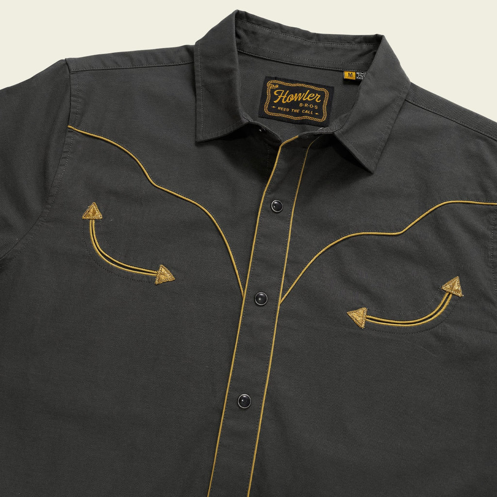 Roper's Clothing solid cotton western snap shirt in Antique Black, worn on model